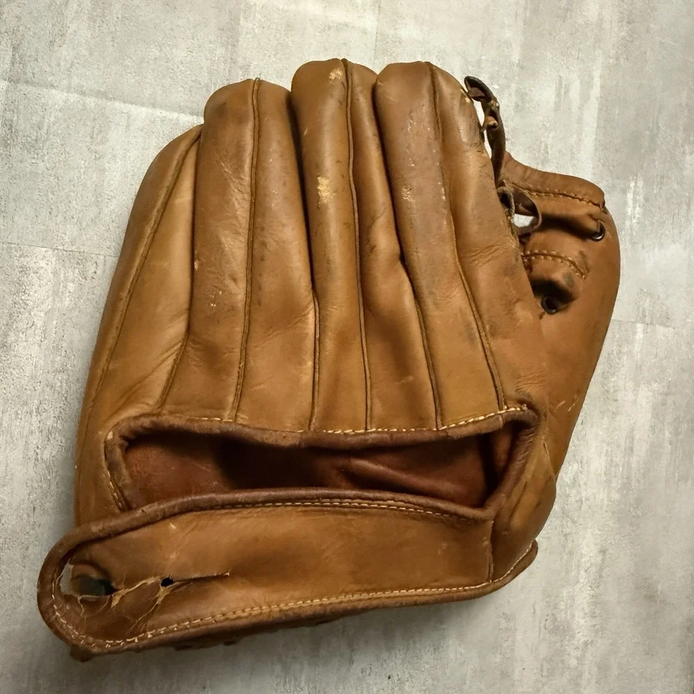 Vintage Wilson‎ Baseball Glove 616 Professional Model Made In USA 1624696